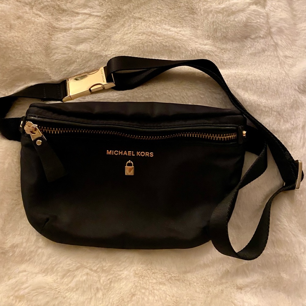 Lightweight nylon Michael Kors belt Fanny Pack.